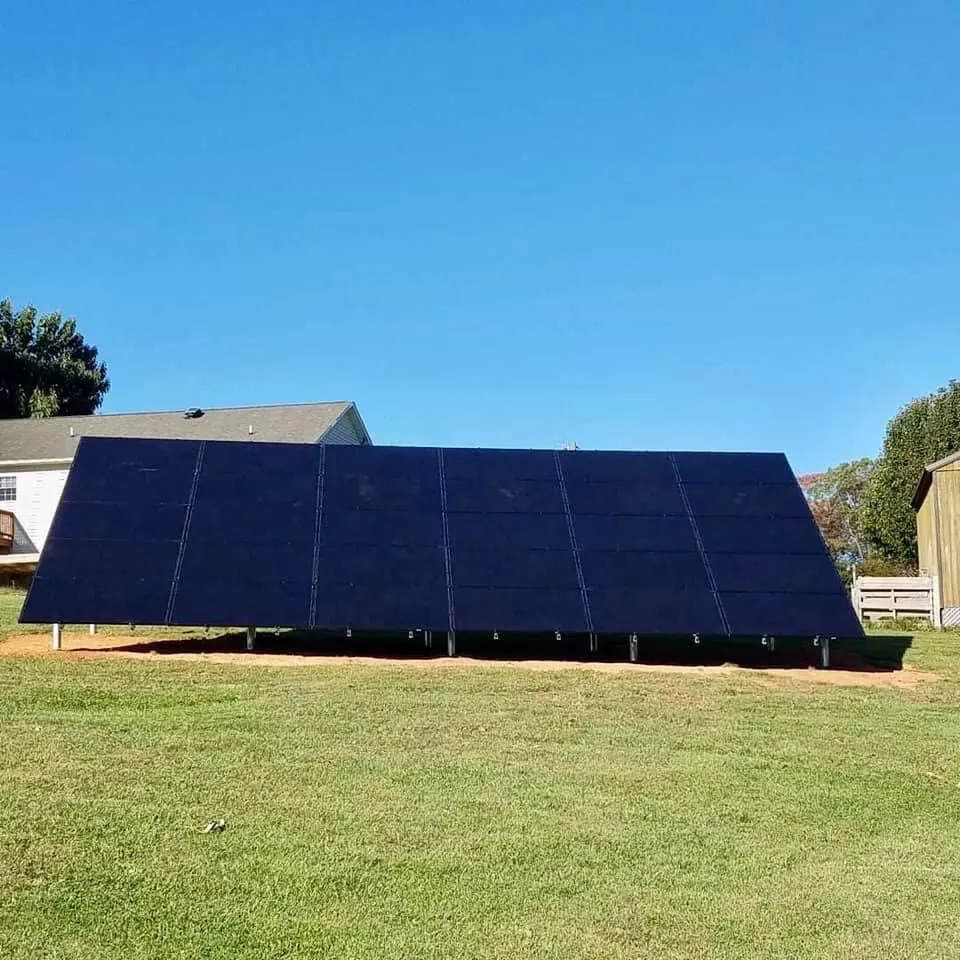 Earth Right Mid-Atlantic Ground mounted solar panels